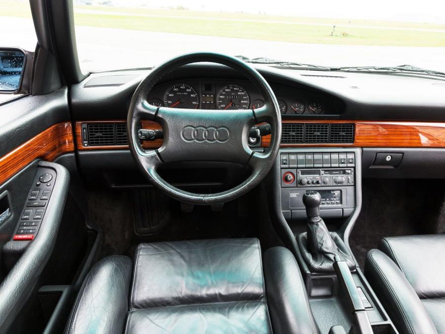 Торпедо Audi 200 Avant Quattro (44, 44Q) 1988 года  (WW) (фото 4 из 6)